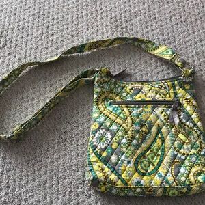 Vera Bradley Cross Body (Iconic Hipster)
